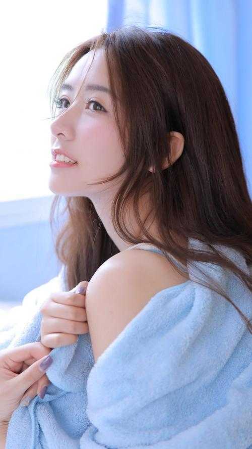 辞职后，捡了一个美女总裁热门作品