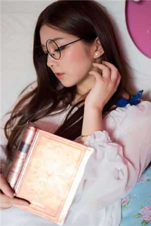 全章节阅读TNT：女配绿茶小师妹