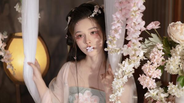 沾染尘埃的月亮全本资源 安乐岑遇礼精彩章节未删减版