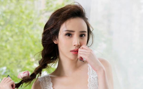 《江知微萧著》穿书炮灰前妻，我替嫁反派成团宠小说在线阅读