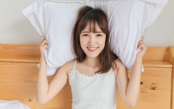 热文《跟了顾野三年，我向他求婚三次》顾野向晚小说全文无弹窗阅读