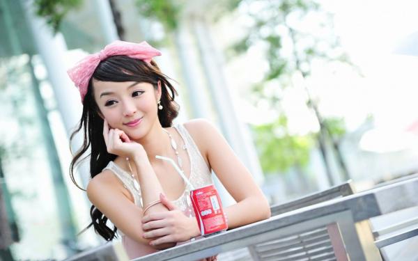叶初予秦峥小说（替妹复仇后，疯批男他爱上我了）完整全文在线阅读_叶初予秦峥小说免费阅读全章节目录（替妹复仇后，疯批男他爱上我了）