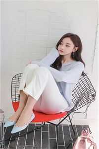 极品房东俏佳人文章