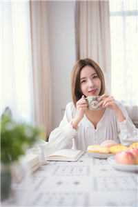 重生后勾引皇帝？夫人她红杏出墙啦短篇