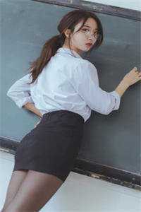 选集听我心声后，反派全家集体崩剧情