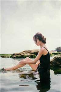 拒当总裁的舔狗后，她被辞退了