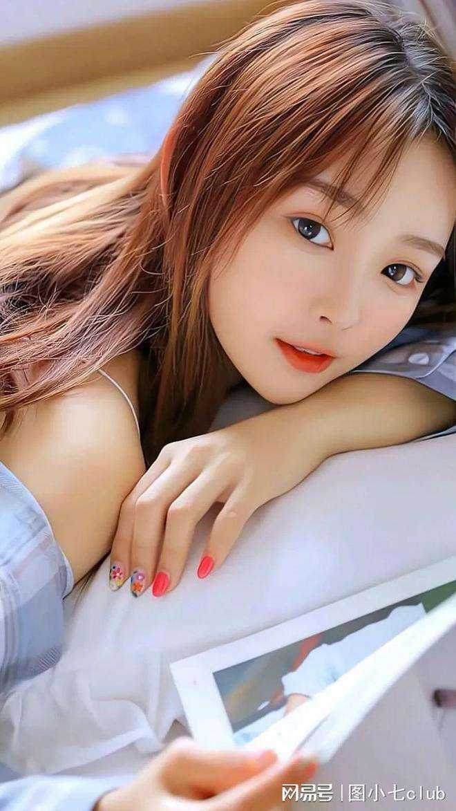 他在逆光中告白异常火爆