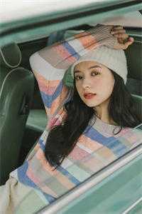 创作编写分手后，我靠捡垃圾成为世界首富