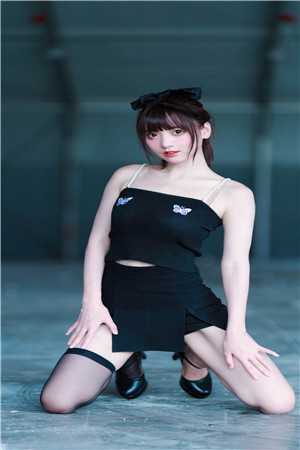 全家炮灰命？我靠剧透救了母亲精选篇章