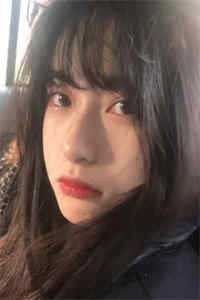 畅销小说退婚后，清秀书生上门求投资