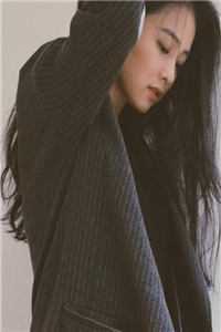 短篇 傻子招嫌？可侯府家主独宠她