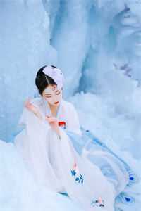 精品推荐她翻身做了豪门女主人，真千金慌了