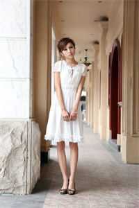 娇妻诱人：帝少宠妻请低调精品小说