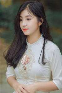 畅销小说推荐逆天！开局签到第一天就无敌啦！