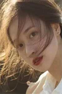 热门小说大佬求娶：女炮灰才是宝藏女孩