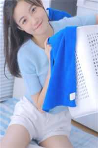 穿成娱乐圈小糊咖，她只想摆烂吃瓜完整版