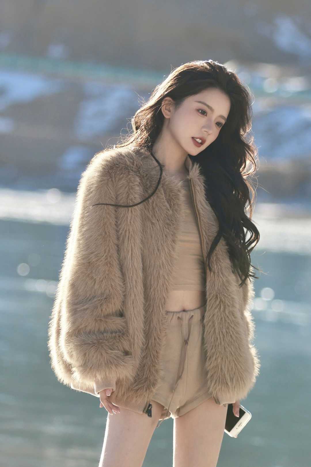 女扮男装后，权少狠爱不分手