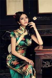 作品 被姐姐夺去气运后，小灾星造反了