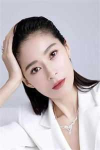 穿越成反派，拒做绿茶校花饭票畅销