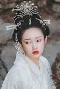 步星若楚弦月在线