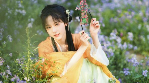 《不求真心求苟活，奈何帝王偏爱我》小说全集免费免费试读（江映梨萧承澜）第1章